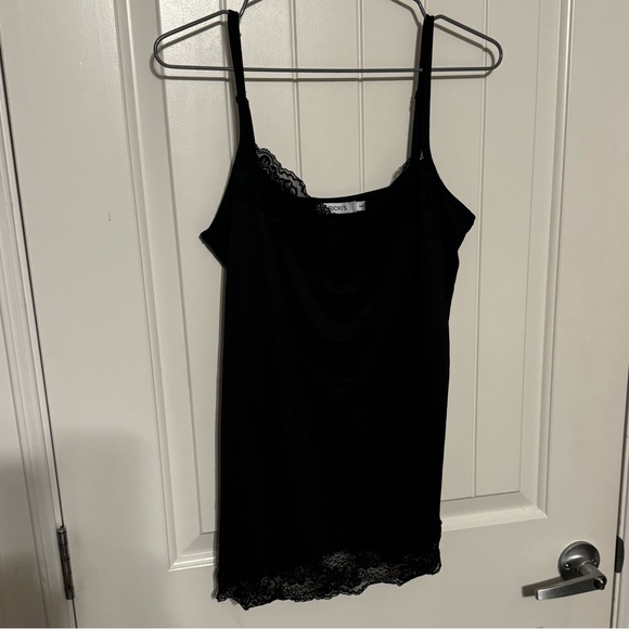 RICKI’s Silky tank with lace trim detail - Picture 1 of 4